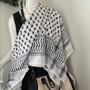 Palestinian Keffiyeh kuffiyeh traditional scarf with tassels and pom-poms!